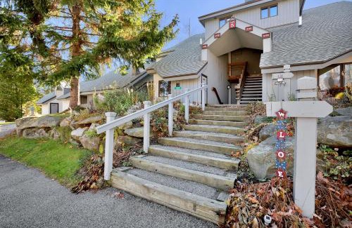 Killington House | 2-bedroom condo with pool and hot tub Woods Resort 26