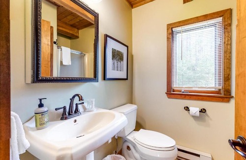 Intervale House | 20 Fox Run