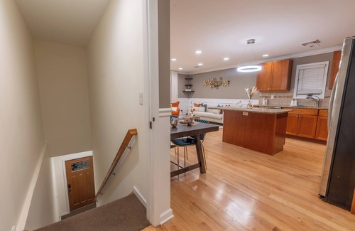 Constable Hook Condo | 20% Off. Ask Abt Deals. Stunning 3BR 2BA 7Beds 11 Ppl. American Dream 15 mins