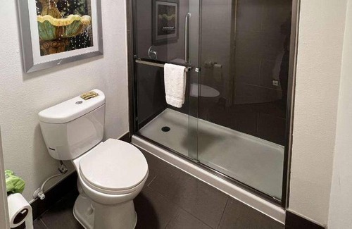 Russian Hill Hotel | 200 m² Hotel ∙ 127 guests