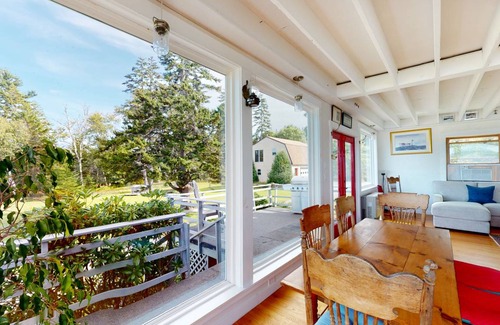 Tenants Harbor Cottage | 201 m² Cabin ∙ 5 bedrooms ∙ 8 guests