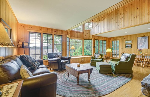 Stoneham House | 204 m² House ∙ 3 bedrooms ∙ 8 guests