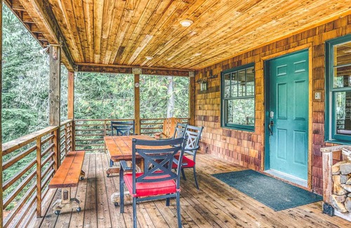 Government Camp Cabin | 209 m² Cabin ∙ 3 bedrooms ∙ 8 guests