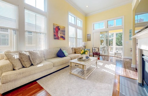 The Commons House | 209 m² House ∙ 3 bedrooms ∙ 8 guests