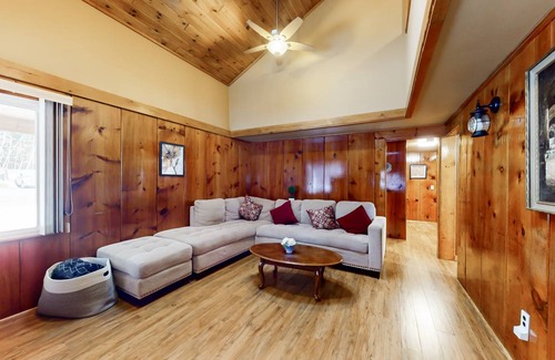 Laconia House | 215 m² House ∙ 5 bedrooms ∙ 10 guests
