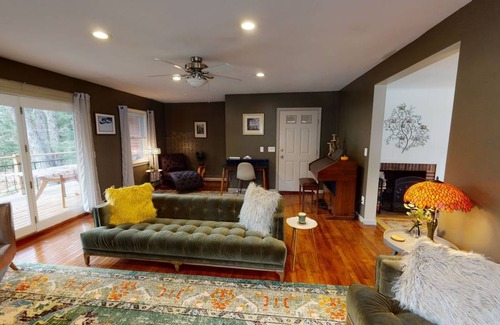 Mendon House | 217 m² House ∙ 4 bedrooms ∙ 10 guests