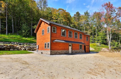 Pittsfield House | 223 m² House ∙ 3 bedrooms ∙ 6 guests