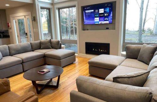 Mount Holly House | 223 m² House ∙ 4 bedrooms ∙ 10 guests