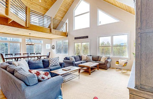Whitefield House | 232 m² House ∙ 4 bedrooms ∙ 8 guests
