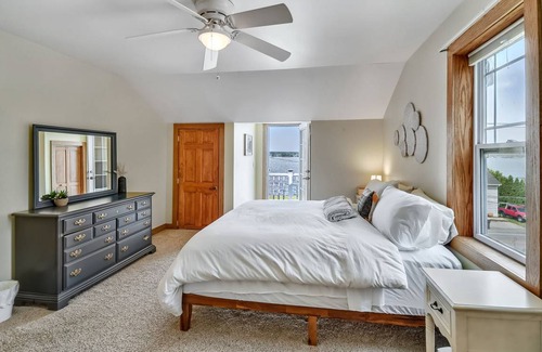 Saratoga Springs House | 252 m² House ∙ 4 bedrooms ∙ 12 guests