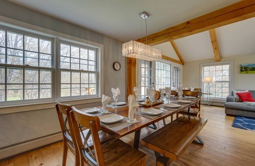 West Dover House | 265 m² House ∙ 5 bedrooms ∙ 14 guests