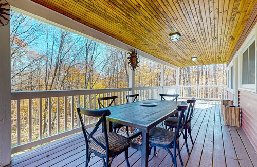 Stratton and Bromley Ski Areas House | 279 m² House ∙ 3 bedrooms ∙ 15 guests