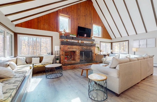 Stratton and Bromley Ski Areas House | 279 m² House ∙ 3 bedrooms ∙ 15 guests
