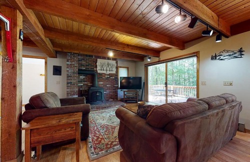 Intervale House | 31 Fox Run