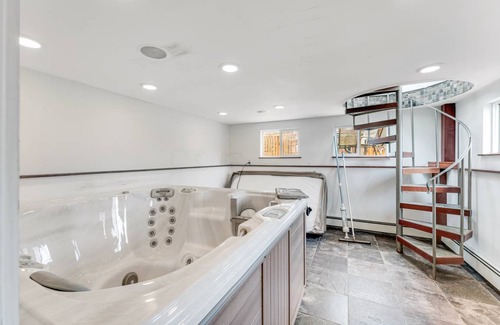 Malletts Bay House | 311 m² House ∙ 3 bedrooms ∙ 8 guests