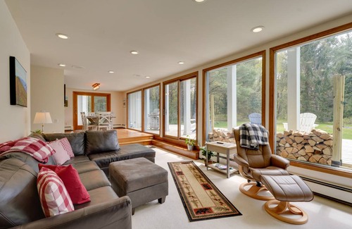 Mendon House | 325 m² House ∙ 3 bedrooms ∙ 8 guests