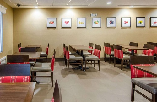 Wytheville Hotel | 377 m² Hotel ∙ 127 guests