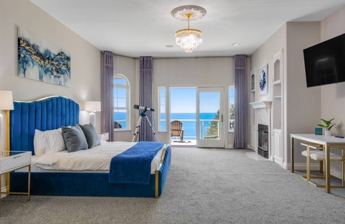 Blaine House | 392 m² House ∙ 3 bedrooms ∙ 6 guests