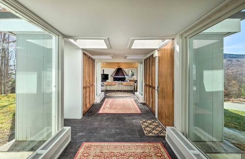 West Dover House | 418 m² House ∙ 5 bedrooms ∙ 12 guests