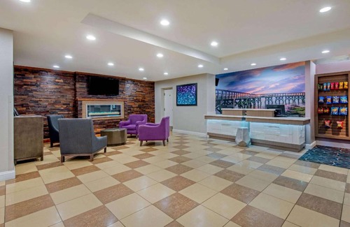 California Hotel | 42 m² Hotel ∙ 127 guests