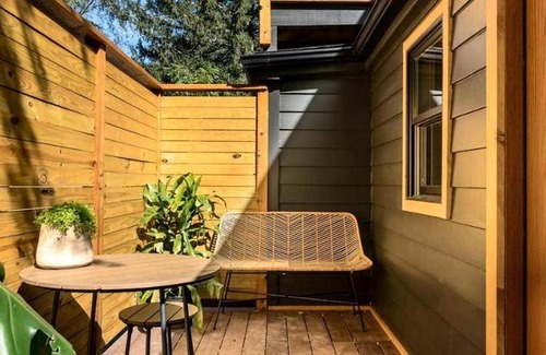 Woodstock House | 46 m² Motel ∙ 4 guests