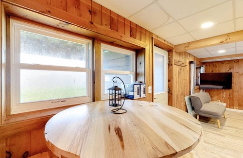 Montgomery Center Condo | 48 m² Condo ∙ 2 bedrooms ∙ 4 guests