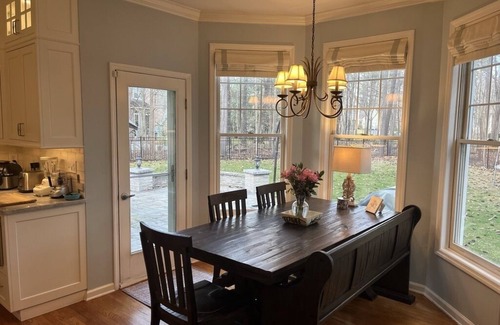 Saratoga Springs House | 5 bdrm- hot tub & fire pit, Water's Edge pool, tennis pickleball - Saratoga Lake