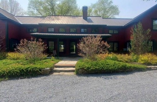 Brandon House | 513 m² House ∙ 5 bedrooms ∙ 10 guests