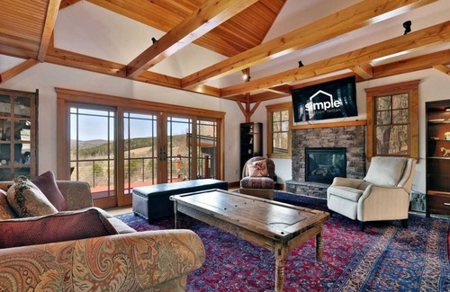 Woodstock House | 548 m² House ∙ 3 bedrooms ∙ 6 guests