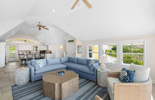 Bald Head Island House | (5B,5.5BA, 1K, 3Q, 2TW, Sleeps 10, 2 golf carts-6&4 passenger, PET FRIENDLY!