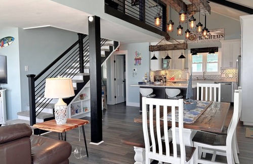 Oak Island House | 5BR/2BA Home - Renovated, Oceanfront, Breathtaking Views, Sleeps12