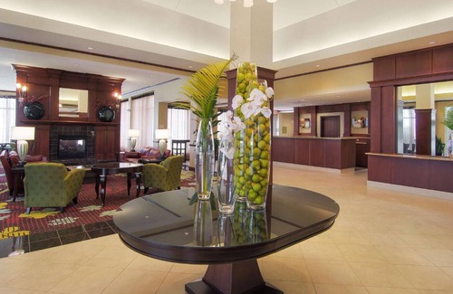 Pearland Hotel | 60 m² Hotel ∙ 127 guests
