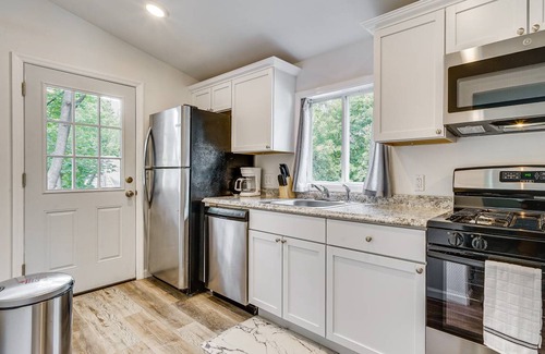 Glens Falls House | 69 m² House ∙ 2 bedrooms ∙ 4 guests