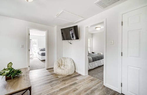 Glens Falls House | 69 m² House ∙ 2 bedrooms ∙ 4 guests