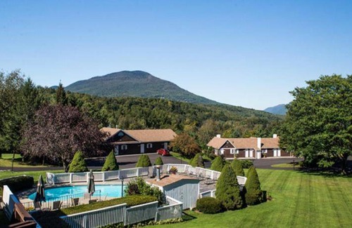 Manchester Center House | 69 m² Motel ∙ 127 guests