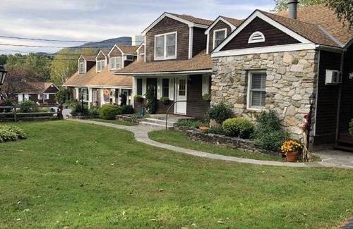 Manchester Center House | 69 m² Motel ∙ 127 guests