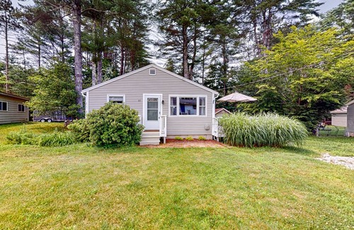 Gilmanton IW House | 71 m² House ∙ 3 bedrooms ∙ 10 guests