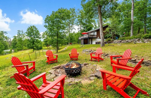 Berkeley Springs Ski Chalet | 73 m² Chalet ∙ 2 bedrooms ∙ 4 guests