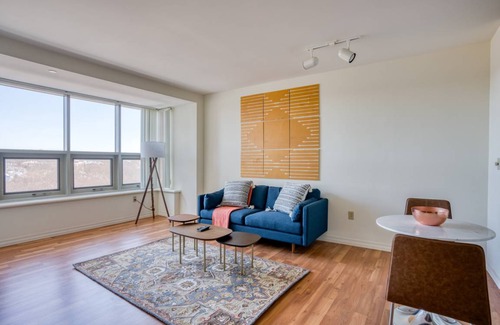 Burlington Apartment | 74 m² Apartment ∙ 1 bedroom ∙ 2 guests