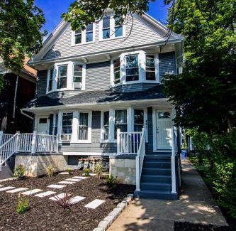 Downtown Niagara Falls Apartment | 84 m² Apartment ∙ 1 bedroom ∙ 3 guests