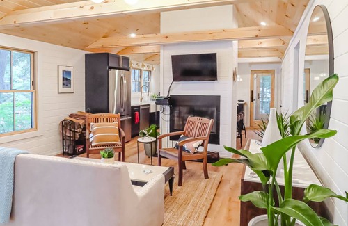 Moultonborough Cottage | 86 m² Cabin ∙ 3 bedrooms ∙ 6 guests
