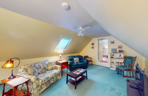 Bass Harbor Apartment | 93 m² Apartment ∙ 2 bedrooms ∙ 6 guests