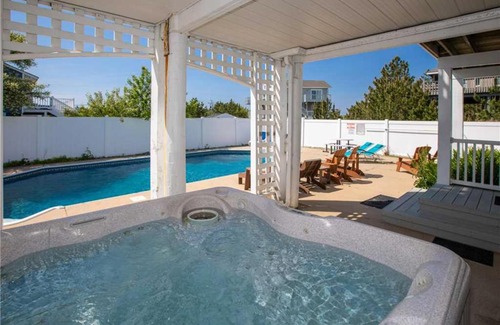 Sandbridge House | A Sea-cret Paradise