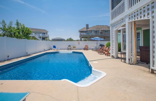 Sandbridge House | A Sea-cret Paradise
