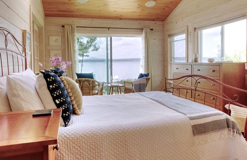 Trenton Cottage | Acadia Waterfront Retreat w/ Private Beach+Studio