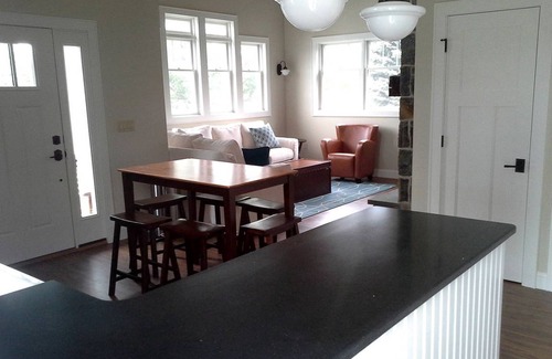 Lanesborough Other | Accommodation ∙ 2 bedrooms ∙ 5 guests