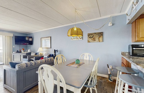North Ocean City Condo | Amazing oceanfront condo with beach views & WiFi - walk to Northside Park