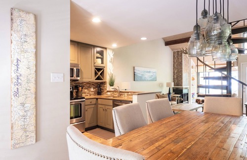 Wintergreen Condo | Among the Trees: Peace, Trails, Tastings at Dobie Slopeside. Prime location.