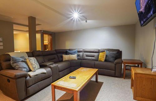 Glacier House | Avventura Chalet