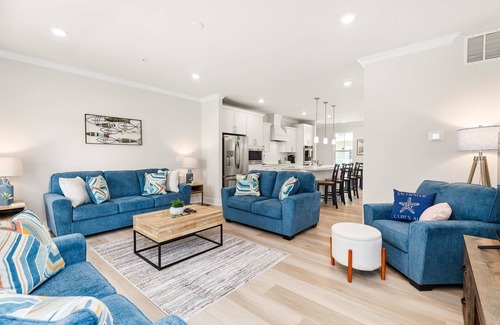 Caine Woods House | Beach 1 Block,10% SALE!,Pets,King Beds,Linens,Pool,Air Hockey,Arcades,Beach Gear